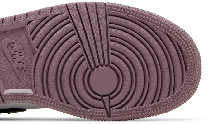 GS エア ジョーダン 1 ロー SE "スカイJモーブ" FB9908-102 Purchase GS エア ジョーダン 1 ロー SE "スカイJモーブ" FB9908-102