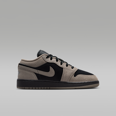 Lookbook (JR) Air Jordan 1 Low SE Hitam/Lychee Mangga/Abu-Zaitun IB7111-005