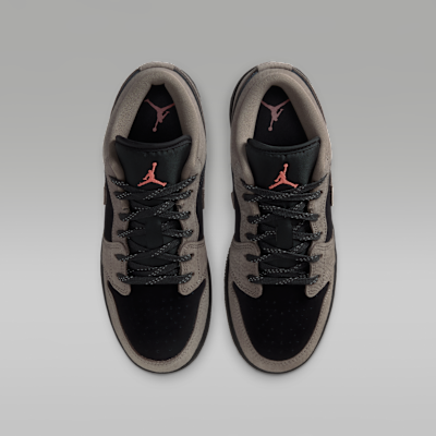 Shop (JR) Air Jordan 1 Low SE Hitam/Lychee Mangga/Abu-Zaitun IB7111-005