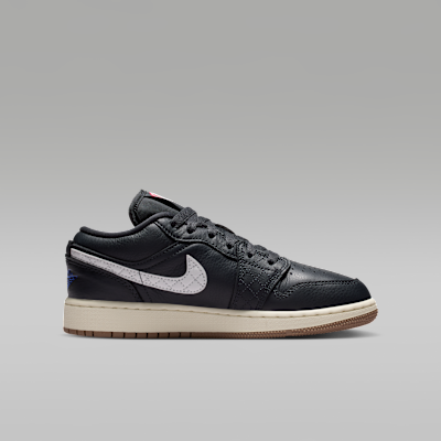 Lookbook (JR) Air Jordan 1 Low SE 黑色/大學紅/皇室藍/米白 IR1142-001
