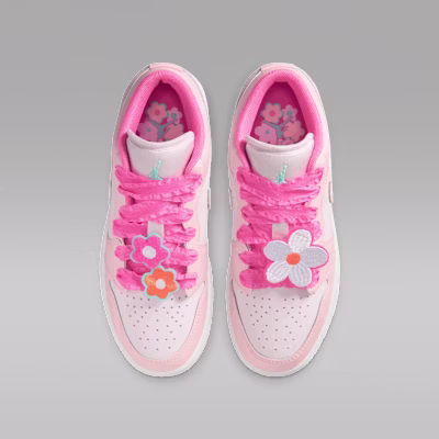(JR) Air Jordan 1 低帮 SE 粉色绽放/珍珠粉/炫橙/粉光 II1247-600 Shop (JR) Air Jordan 1 低帮 SE 粉色绽放/珍珠粉/炫橙/粉光 II1247-600