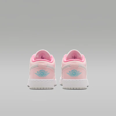 (JR) Air Jordan 1 低帮 SE 粉色绽放/珍珠粉/炫橙/粉光 II1247-600 Details for (JR) Air Jordan 1 低帮 SE 粉色绽放/珍珠粉/炫橙/粉光 II1247-600