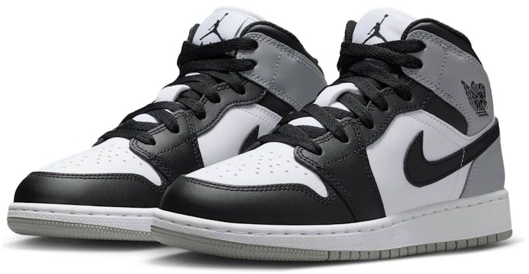 (Youth) Air Jordan 1 Mid 'Barons' DQ8423-101 Lookbook (Youth) Air Jordan 1 Mid 'Barons' DQ8423-101