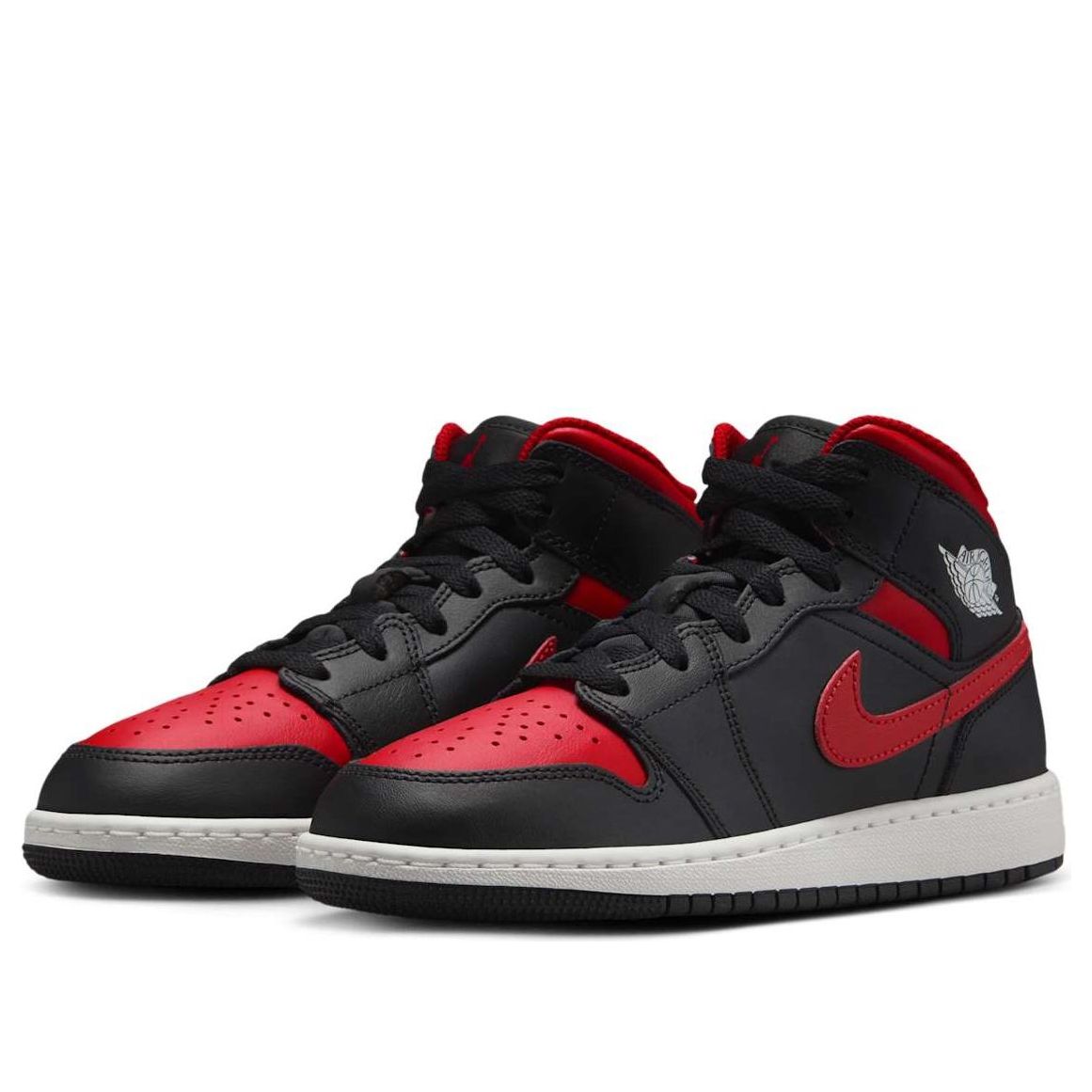 Lookbook (JR) Air Jordan 1 Mid 'Hitam Merah Api' DQ8423-067