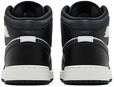 (JR) エアジョーダン1ミッド オフノワールトゥ DQ8423-010 Details for (JR) エアジョーダン1ミッド オフノワールトゥ DQ8423-010