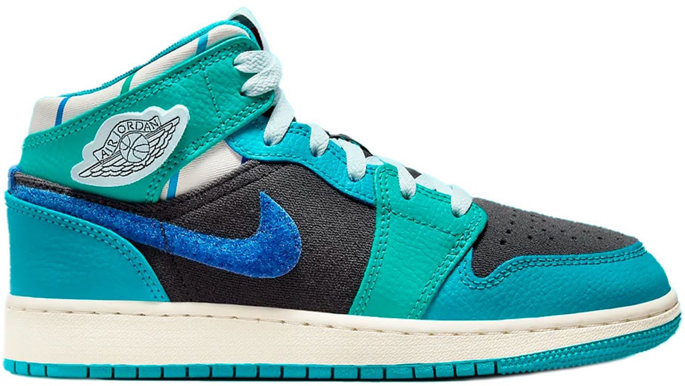 youth-air-jordan-1-mid-inspired-by-the-greatest-fj-9482-004