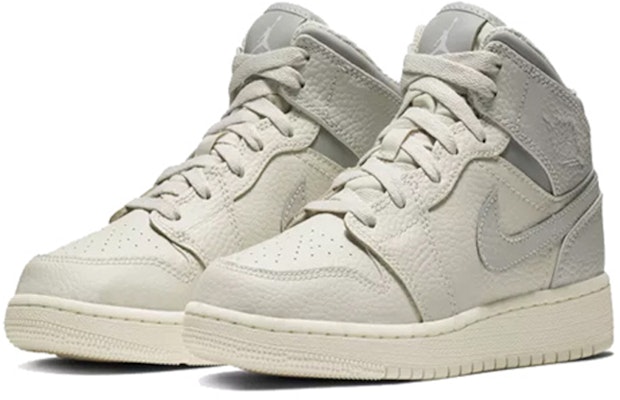 (Youth) Air Jordan 1 Mid Light Bone Wolf Grey 554725-053 Order (Youth) Air Jordan 1 Mid Light Bone Wolf Grey 554725-053
