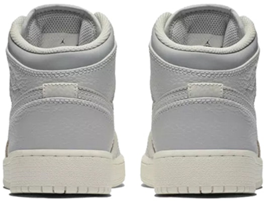 (JR) Air Jordan 1 Mid Tulang Ringan Abu-abu Wolf 554725-053 Lookbook (JR) Air Jordan 1 Mid Tulang Ringan Abu-abu Wolf 554725-053