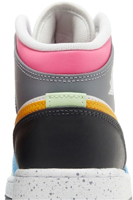 (Youth) Air Jordan 1 Mid SE 'Multi-Color' FN1190-100 Sizing (Youth) Air Jordan 1 Mid SE 'Multi-Color' FN1190-100