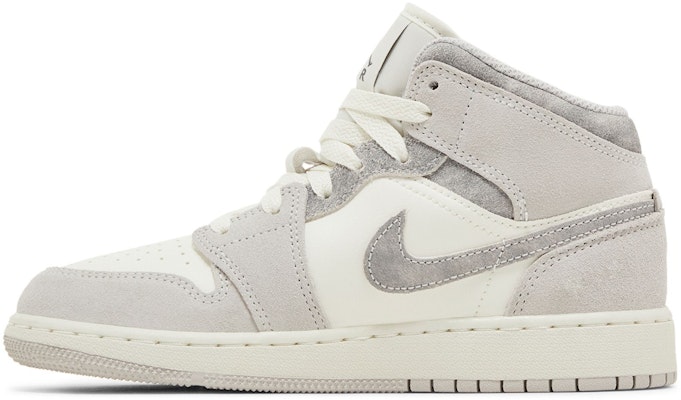 (JR) Air Jordan 1 Mid SE 'Neutral Grey Sail' Lelaki Wanita Sneakers Retro FQ8088-002 Lookbook (JR) Air Jordan 1 Mid SE 'Neutral Grey Sail' Lelaki Wanita Sneakers Retro FQ8088-002
