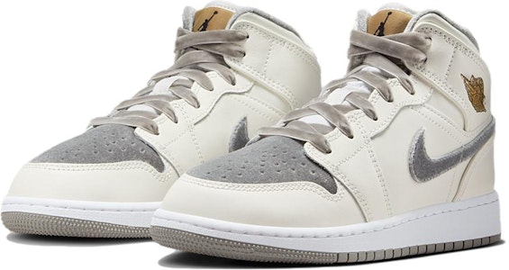 (JR) 에어 조던 1 미드 SE '벨벳 토' (pewter 색상) FB9899-100 Lookbook (JR) 에어 조던 1 미드 SE '벨벳 토' (pewter 색상) FB9899-100