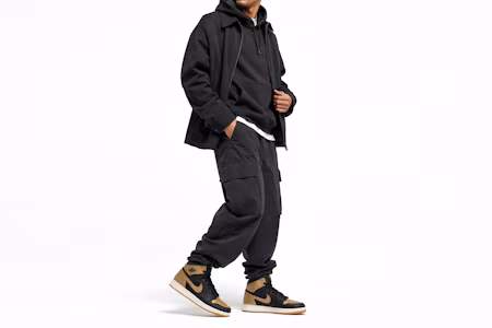 Order (青少年) Air Jordan 1 Retro High OG '黑金金屬' FD1437-071