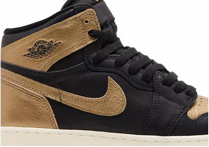 Lookbook (青少年) Air Jordan 1 Retro High OG '黑金金屬' FD1437-071