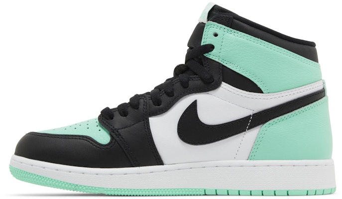 (Youth) Air Jordan 1 Retro High OG 'Green Glow' FD1437-130 Lookbook (Youth) Air Jordan 1 Retro High OG 'Green Glow' FD1437-130