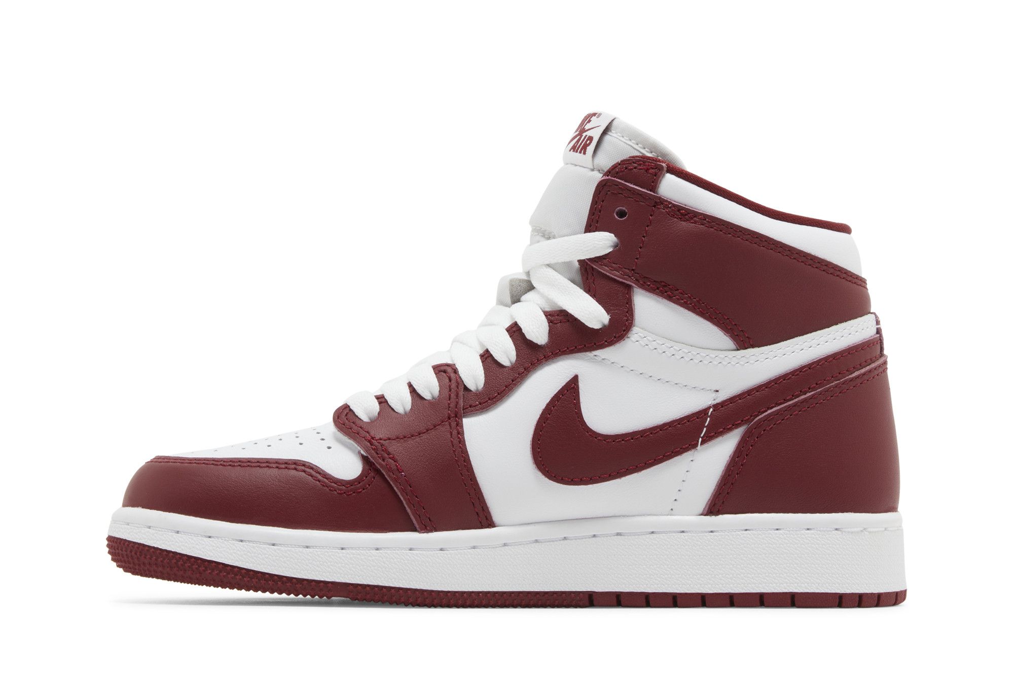 Lookbook (Youth) Air Jordan 1 Retro High OG 'Team Red' FD1437-160