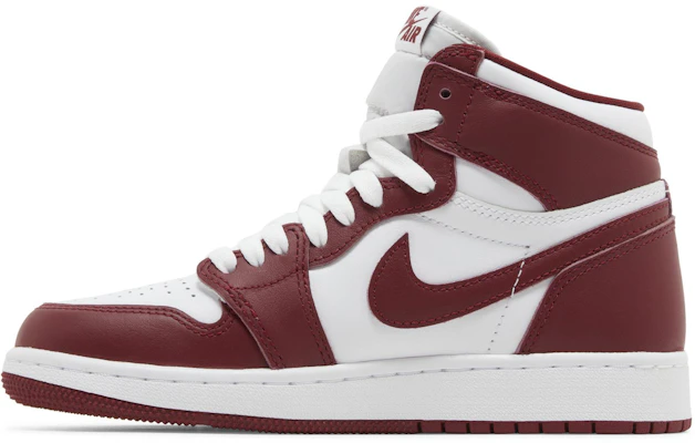(Youth) Air Jordan 1 Retro High OG 'Team Red' FD1437-160 Lookbook (Youth) Air Jordan 1 Retro High OG 'Team Red' FD1437-160