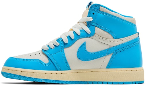 (JR) Air Jordan 1 Retro 高筒 OG 'UNC 復刻版' FD1437-402 Lookbook (JR) Air Jordan 1 Retro 高筒 OG 'UNC 復刻版' FD1437-402