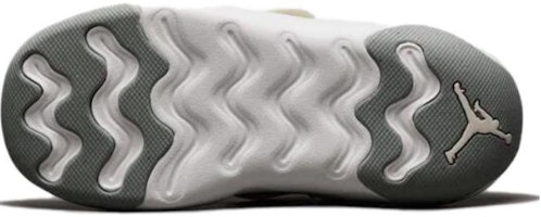 (JR) Air Jordan 23/7 'Tahun Naga' FQ6554-100 Details for (JR) Air Jordan 23/7 'Tahun Naga' FQ6554-100