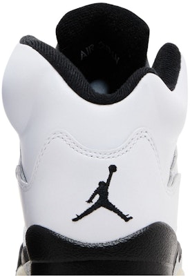 (JR) Air Jordan 5 Retro 'Blanco Negro' 440888-110 Sizing (JR) Air Jordan 5 Retro 'Blanco Negro' 440888-110