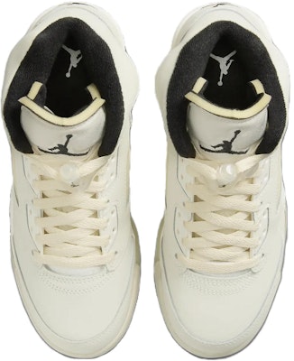 (Youth) Air Jordan 5 Retro SE 'Sail' FQ3682-100 Lookbook (Youth) Air Jordan 5 Retro SE 'Sail' FQ3682-100