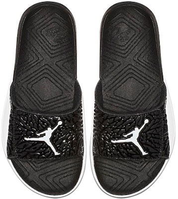 (Youth) Air Jordan Hydro 7 V2 Burst Crack Minimalistic Black White Slippers BQ6291-001 Lookbook (Youth) Air Jordan Hydro 7 V2 Burst Crack Minimalistic Black White Slippers BQ6291-001