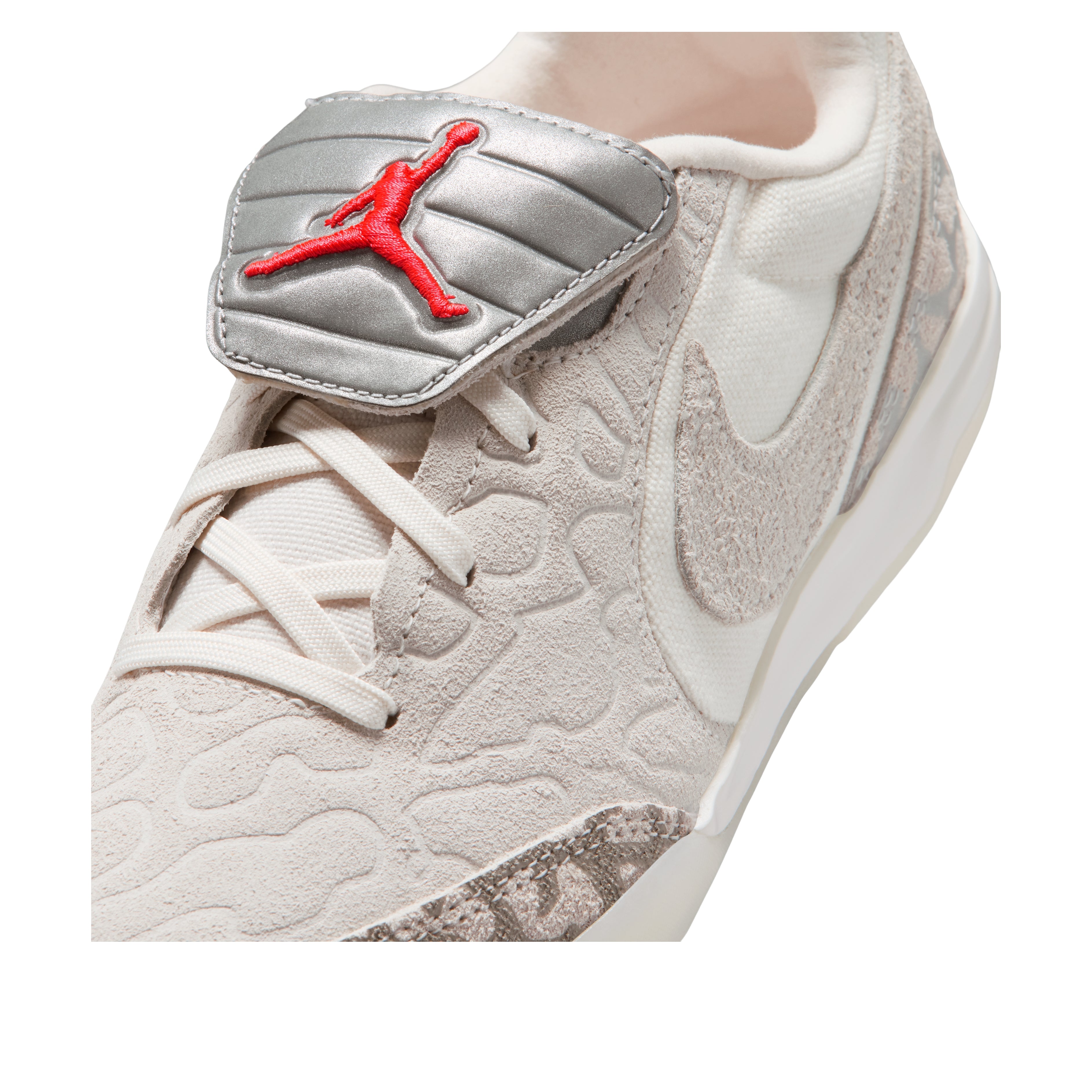 Shop (JR) Air Jordan Tiempo Streetgato SE 幻影米白配色 IQ3773-016