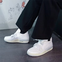 (JR) Air Jordan Legacy 312 Low “情爱” HJ3483-101 Lookbook (JR) Air Jordan Legacy 312 Low “情爱” HJ3483-101