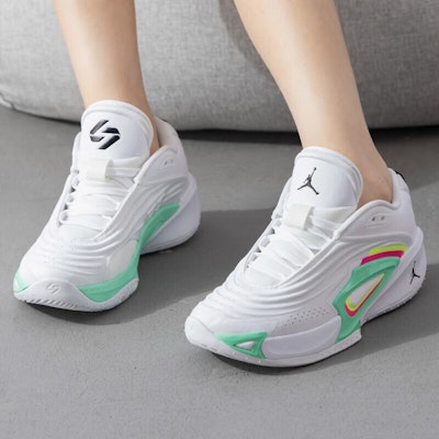 (Youth) Air Jordan Luka 3 'Photo Finish' HQ5058-107 Order (Youth) Air Jordan Luka 3 'Photo Finish' HQ5058-107