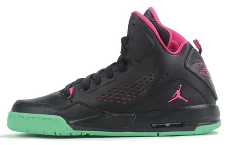 (Youth) Air Jordan SC-3 'Black Vivid Pink' 630611-038
