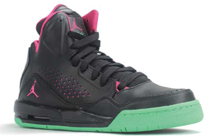 Order (JR) Air Jordan SC-3 'Hitam Merah Jambu Terang' 630611-038