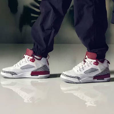 (JR) Air Jordan Spizike Low 'Team Red' Merah Pasukan FQ3950-106 Order (JR) Air Jordan Spizike Low 'Team Red' Merah Pasukan FQ3950-106