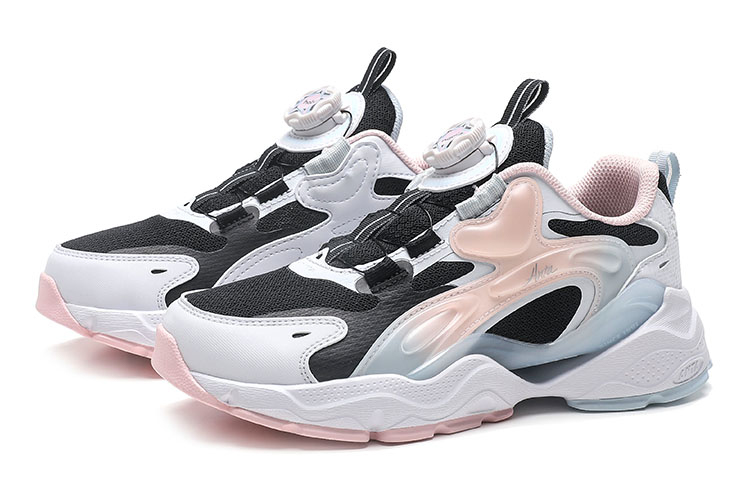 Lookbook 大童 Anta安踏 生活系列 網面通風 低筒運動休閒鞋 黑白