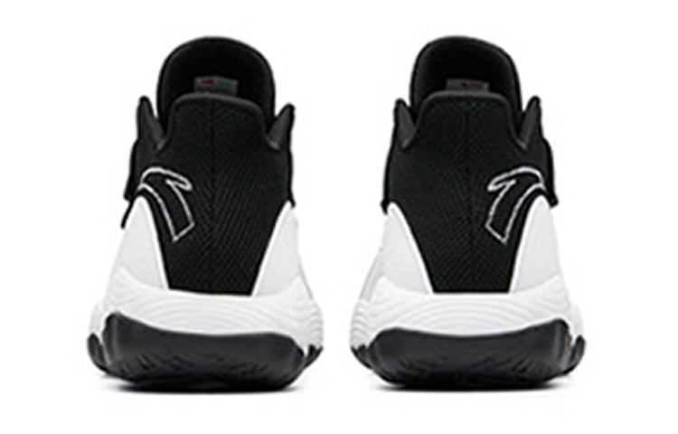 Shop 大童 Anta安踏 防滑耐磨 低筒 运动休闲鞋 黑白