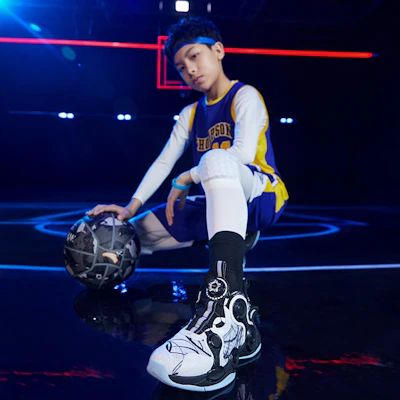(JR) Zapatillas de Baloncesto Anta Low 'Alien Negro Blanco' 312221102-3 1