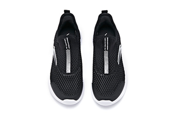 Shop (Youth) Anta Slip-On 'Black White' A33025556A-1