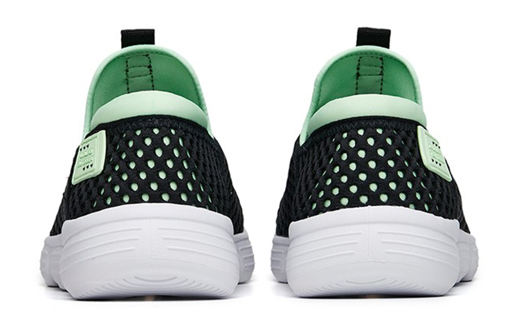 Shop (Youth) Anta Slip-On Sandal 'Black Green' 312236989-3