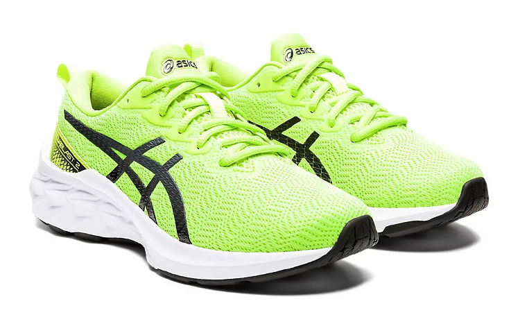 Lookbook (JR) ASICS Novablast 2 'Verde Fluorescente' 1014A235-300