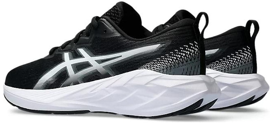(JR) ASICS Novablast 4 'Hitam Putih' 1014A317-001 Lookbook (JR) ASICS Novablast 4 'Hitam Putih' 1014A317-001