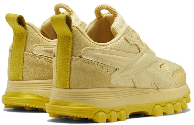 (JR) Cardi B x Reebok Classic Leather V2 'Kuning Usang' GZ4269 Lookbook (JR) Cardi B x Reebok Classic Leather V2 'Kuning Usang' GZ4269