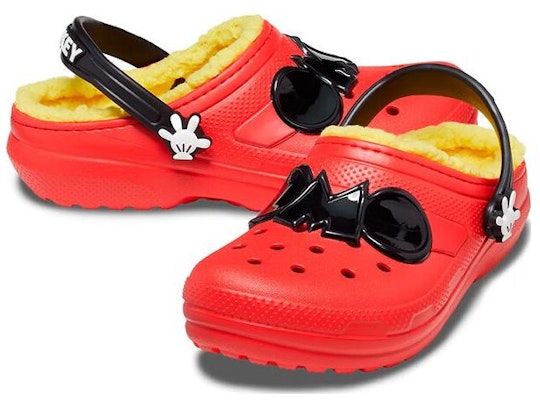 (JR) Crocs Classic x Mickey Mouse Clogs 'Merah Kuning Hitam' 208027-063 Lookbook (JR) Crocs Classic x Mickey Mouse Clogs 'Merah Kuning Hitam' 208027-063