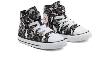 (TD) Converse Chuck Taylor All Star Shark Bite Easy-On Anak-Anak 766889C Shop (TD) Converse Chuck Taylor All Star Shark Bite Easy-On Anak-Anak 766889C