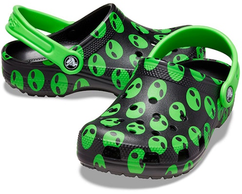 (JR) Kasut Crocs Classic Easy Icon 'Hitam Hijau' 207599-001 Shop (JR) Kasut Crocs Classic Easy Icon 'Hitam Hijau' 207599-001
