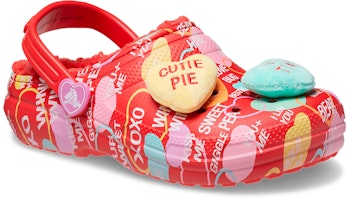 (JR) Crocs经典内衬高帮甜心拖鞋‘红色多彩’ 207814-610 Lookbook (JR) Crocs经典内衬高帮甜心拖鞋‘红色多彩’ 207814-610