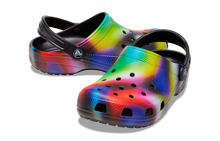Shop (JR) Crocs Classic Solarized Klompen ''Zwart Multi'' 207587-0C4