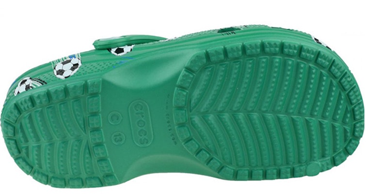 兒童 Crocs 卡駱馳 Classic 休閒洞洞涼鞋 綠色 Lookbook 兒童 Crocs 卡駱馳 Classic 休閒洞洞涼鞋 綠色