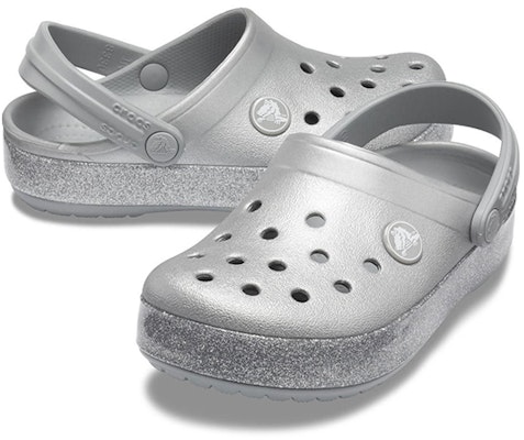 大童 Crocs 卡駱馳 Crocband 簡約舒適 洞洞運動涼鞋 銀 Lookbook 大童 Crocs 卡駱馳 Crocband 簡約舒適 洞洞運動涼鞋 銀