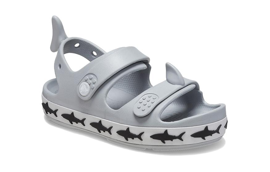 Lookbook 兒童 Crocs卡羅琪 樹脂 休閒時尚 兒童涼鞋 灰色