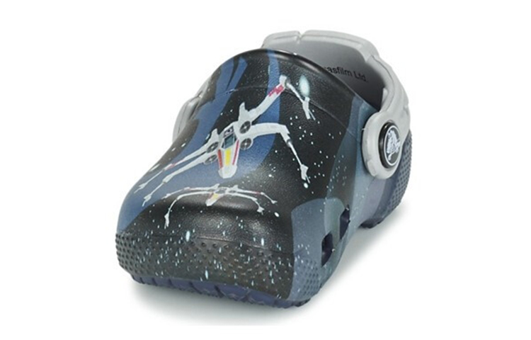 Purchase (Youth) Crocs FunLab Star Wars Classic Clogs 'Black Blue' 204115-410