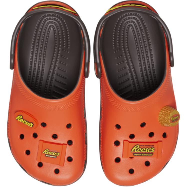 Lookbook (JR) Crocs Hershey''s x Classic Clog Kinderen ''Reese''s Peanut Butter Cup'' 209323-206