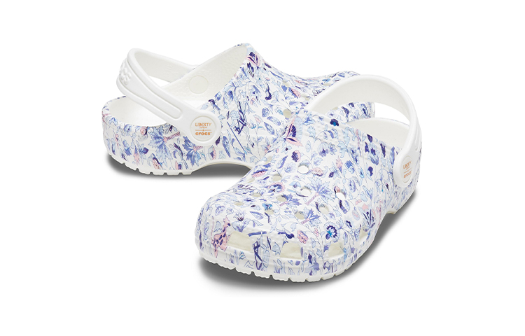 Shop (JR) Crocs x Liberty London Classic Klompen ''Wit Blauw'' 206514-100